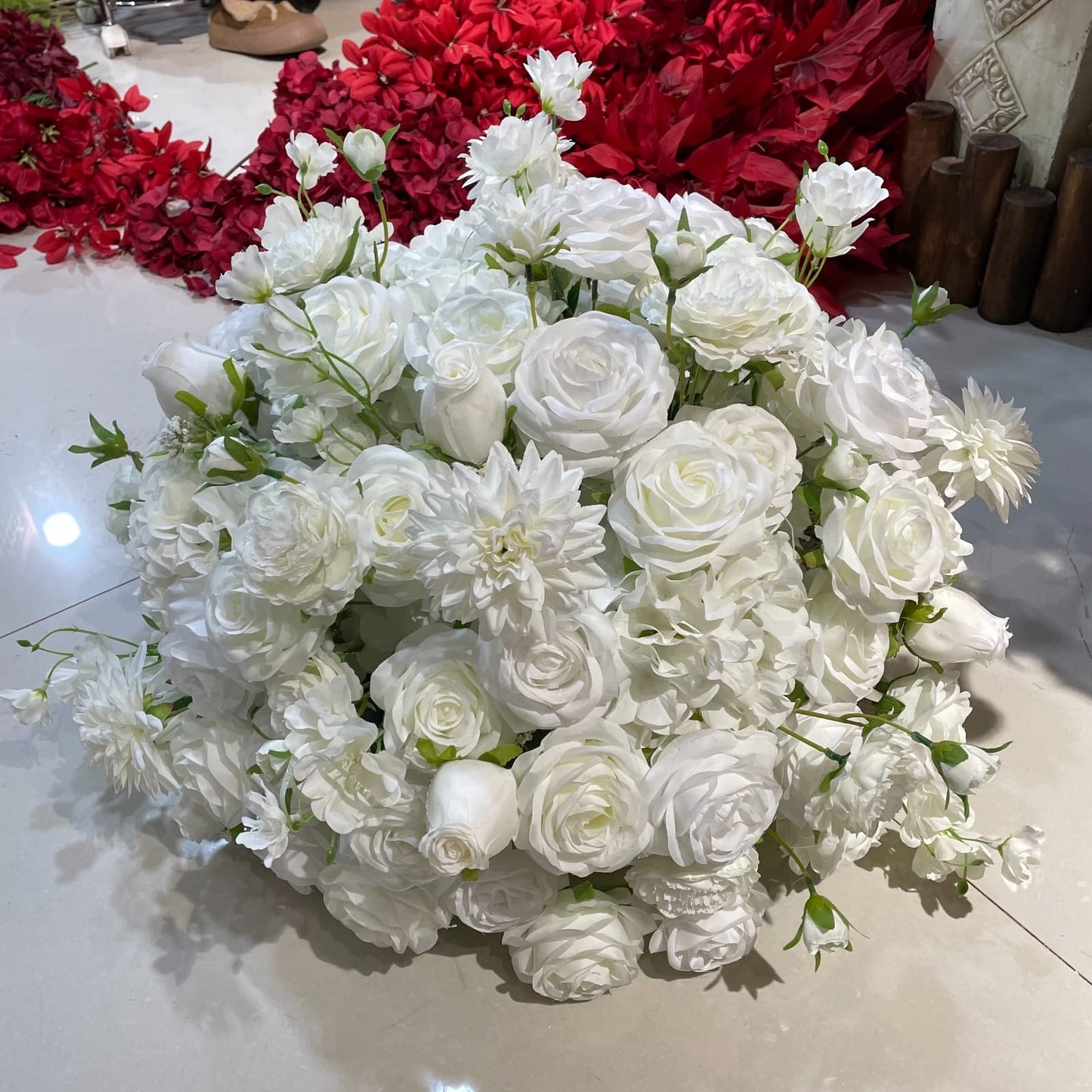 Location des bouquets de fleurs blanches de 50 cm pour centre de table